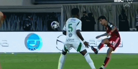 ⚽沙特联战报：优素福、奥拉杨破门，达曼协作3-1逆转吉达国民