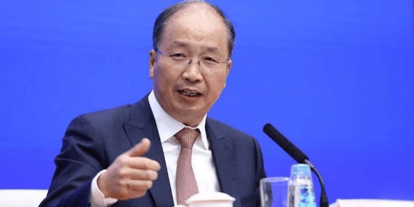 中国证监会原主席易会满被查 其银行学校多名同学先期落马