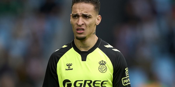 金年会体育-都身怀绝技😢曼联炸弹小队：苦等一家、高薪制约、无人问津...