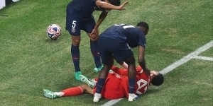 胡梅尔斯：穆西亚拉和多纳鲁马都有责任，那个动作一点都不粗暴